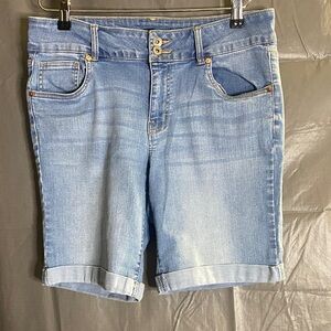 Women's Light Blue Denim Shorts